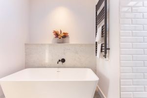 Photo 17- click for photo gallery